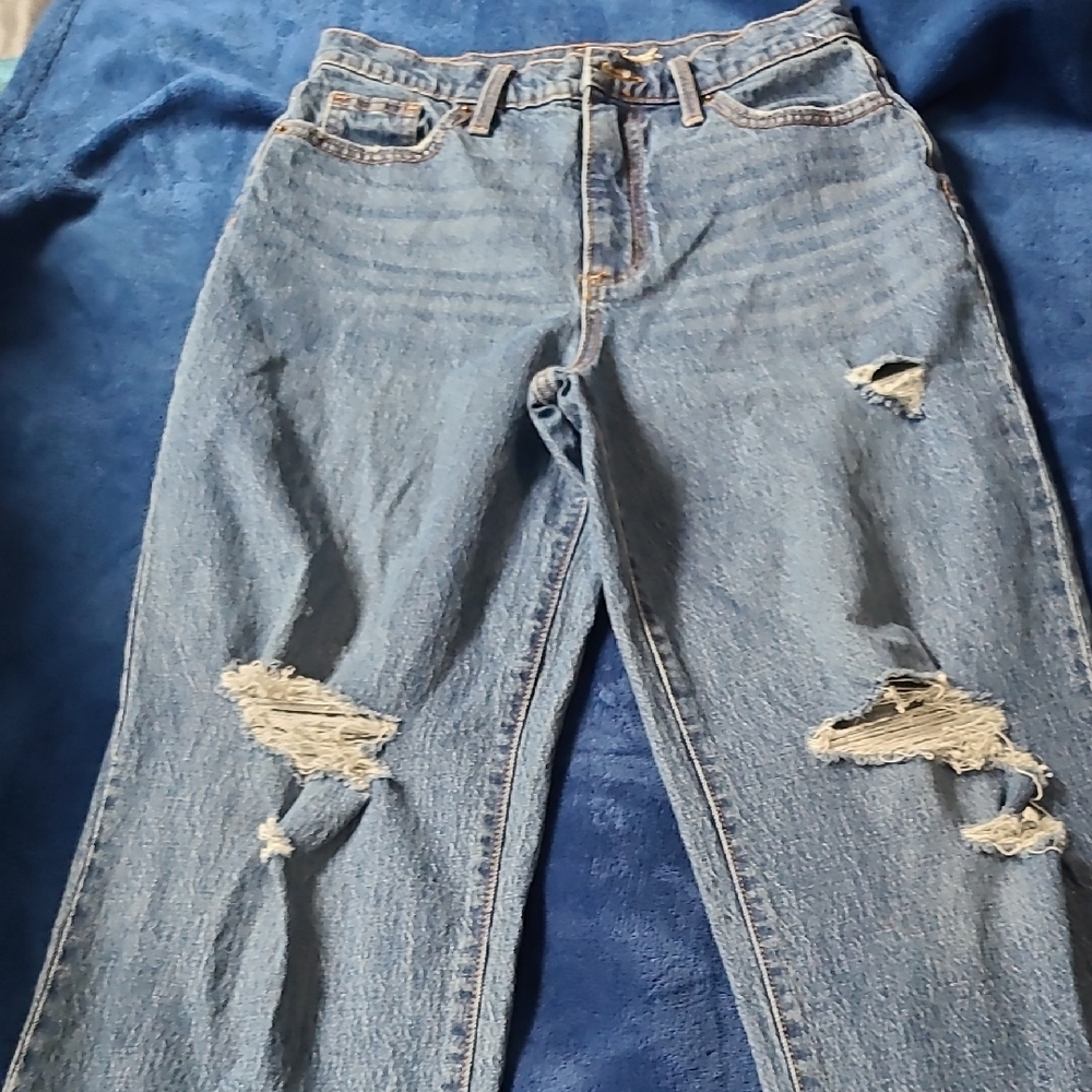 Universal Thread Light Blue Distressed Straight Leg Jeans Vintage  Size 6/28R